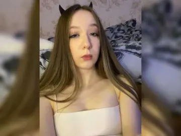 Sashhhkino  live sex cam
