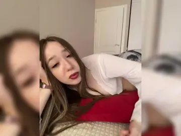 Sashhhkino  live sex cam