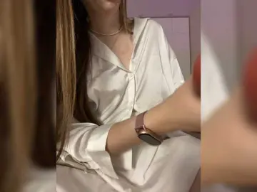 Sashhhkino  live sex cam