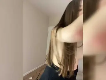Sashhhkino  live sex cam
