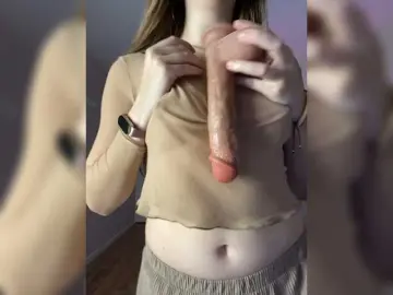 Sashhhkino  live sex cam