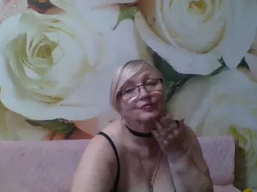 Yakameliya  live sex cam