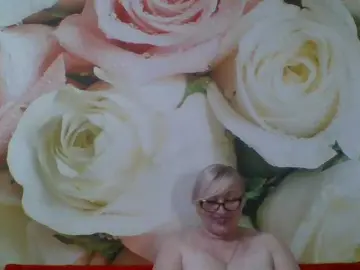 Yakameliya  live sex cam