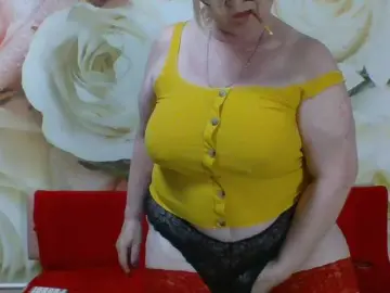 Yakameliya  live sex cam