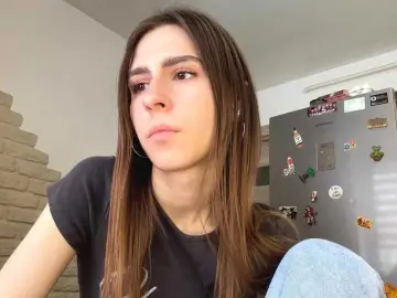 AshantiBadolato  live sex cam