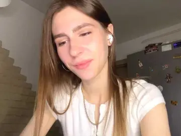 AshantiBadolato  live sex cam