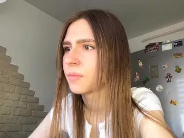 AshantiBadolato  live sex cam