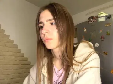 AshantiBadolato  live sex cam