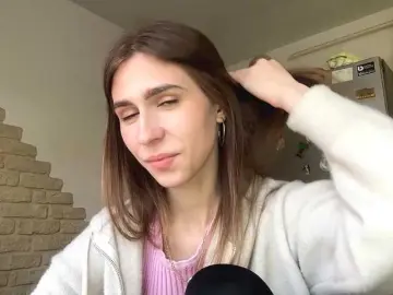 AshantiBadolato  live sex cam