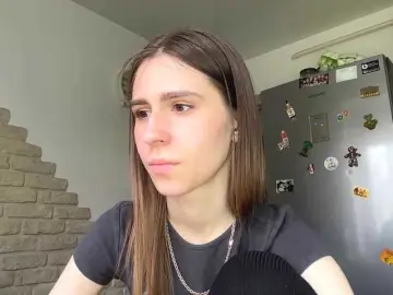 AshantiBadolato  live sex cam