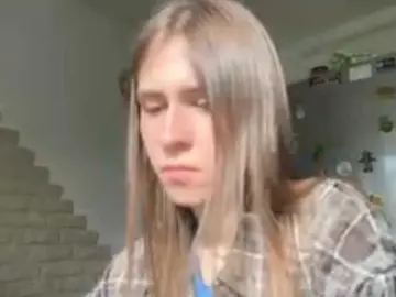 AshantiBadolato  live sex cam