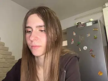 AshantiBadolato  live sex cam