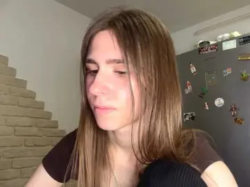 AshantiBadolato  live sex cam