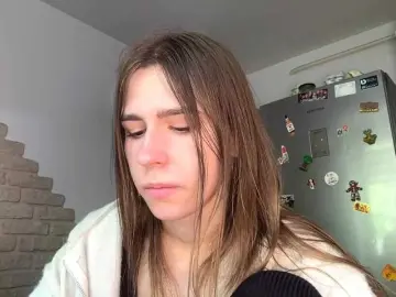 AshantiBadolato  live sex cam