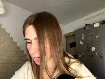 AshantiBadolato  live sex cam
