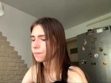 AshantiBadolato  live sex cam