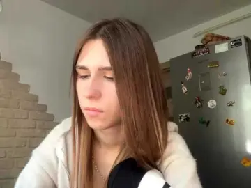 AshantiBadolato  live sex cam
