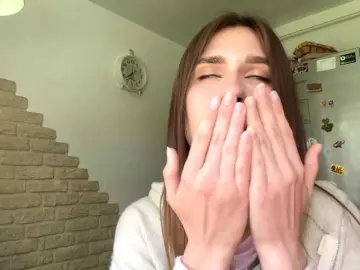 AshantiBadolato  live sex cam