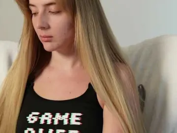 BarbieSize  live sex cam