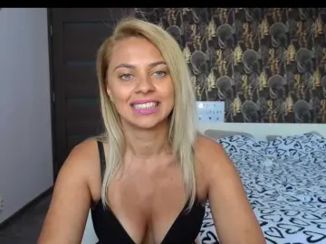 CarlaStaceeFun  live sex cam
