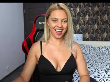CarlaStaceeFun  live sex cam