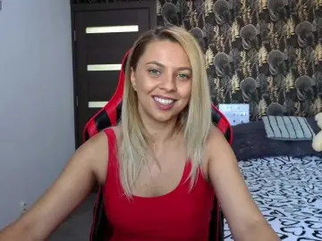 CarlaStaceeFun  live sex cam