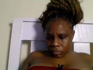 Ebonitah  live sex cam