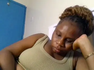 Ebonitah  live sex cam