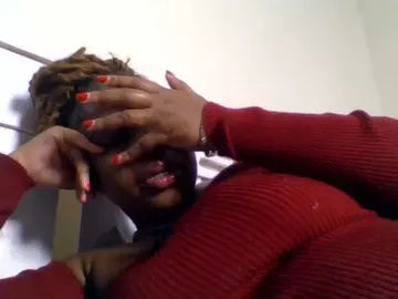 Ebonitah  live sex cam