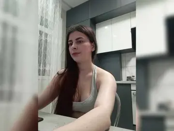 NatalieKing  live sex cam