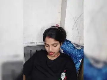 Tunnidelhi  live sex cam