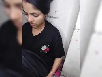 Tunnidelhi  live sex cam