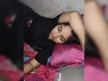 Tunnidelhi  live sex cam