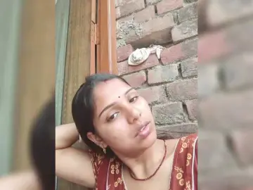 Tunnidelhi  live sex cam