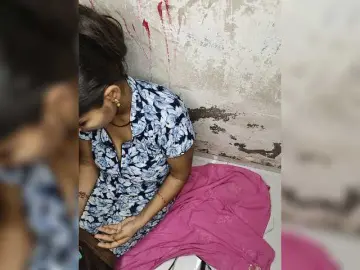 Tunnidelhi  live sex cam