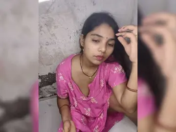 Tunnidelhi  live sex cam