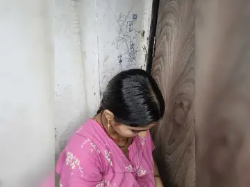 Tunnidelhi  live sex cam