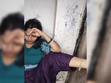 Tunnidelhi  live sex cam