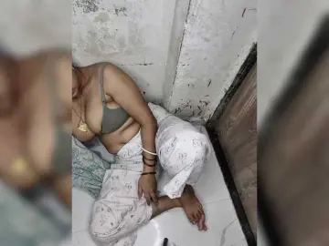Tunnidelhi  live sex cam