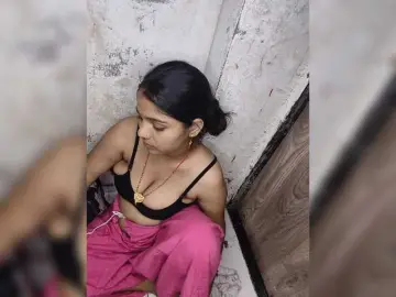 Tunnidelhi  live sex cam