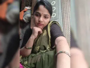 Tunnidelhi  live sex cam