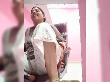 Tunnidelhi  live sex cam