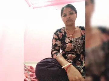 Tunnidelhi  live sex cam
