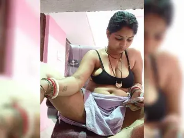 Tunnidelhi  live sex cam