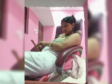 Tunnidelhi  live sex cam