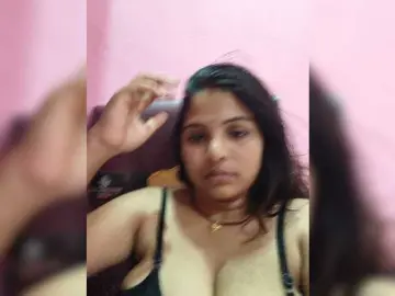 Tunnidelhi  live sex cam