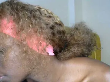 Goddess-soriyah  live sex cam