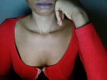 Juicyxpussy  live sex cam