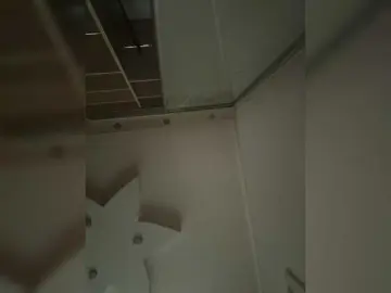 Kiraa24  live sex cam