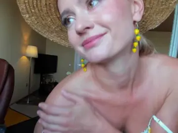 Kriszayka  live sex cam